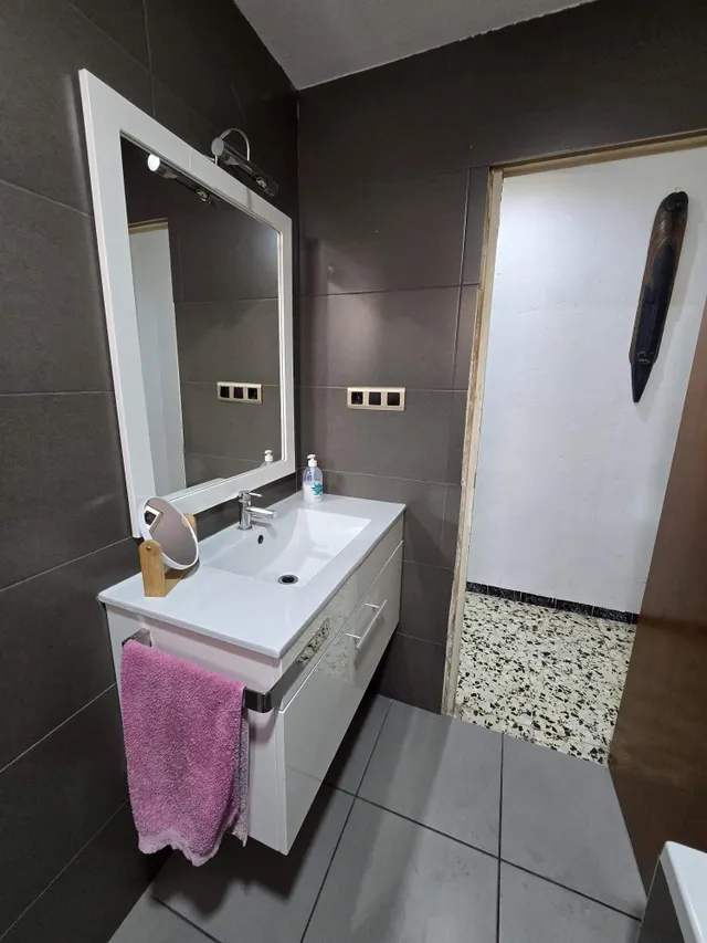 AMPLIO PISO EN  ZONA PLAZA MADRID — 44