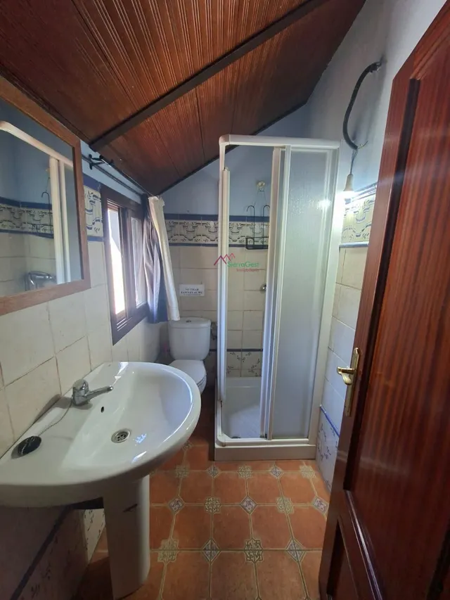 Venta casa estilo rústica con terreno.benamahoma. — 15