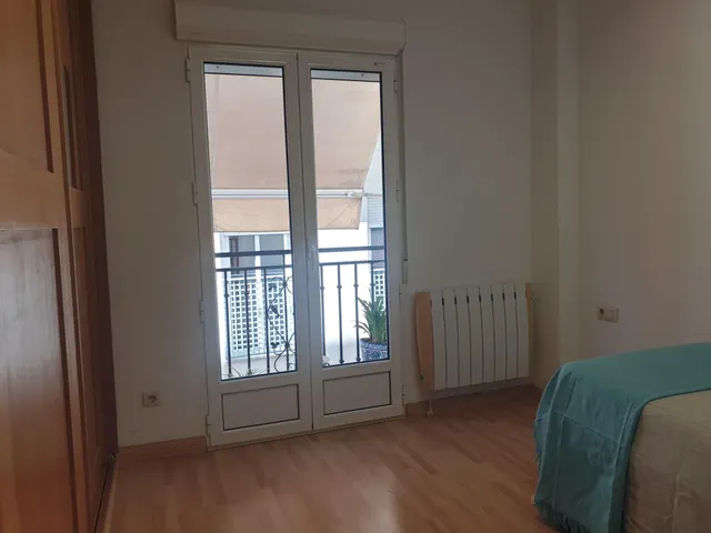 Piso junto calle san anton y recogidas — 26