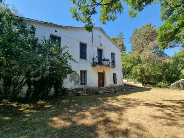 Cinco Casas mas terreno edificable en venta — 6