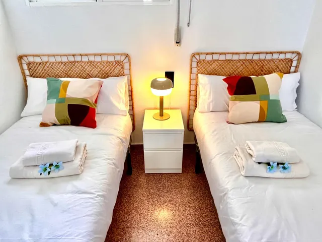 BONITO APARTAMENTO EN ARENALES DEL SOL ( Disponible de Septiembre a Junio) — 15