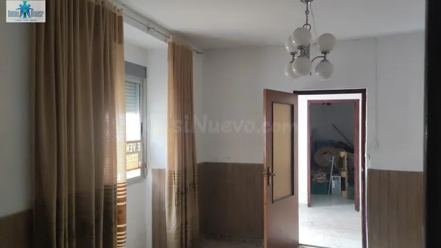 SE VENDE CASA DE PUEBLO -- LEZUZA - foto 5