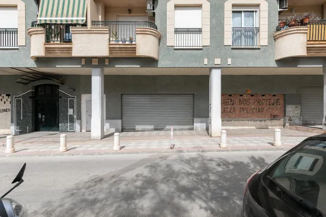 Oportunidad en Atarfe, local de origen de 222m2 — 3