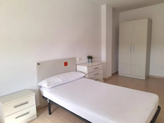 ¡Se alquila habitación en la Ñora, cerca de la Universidad UCAM — 17