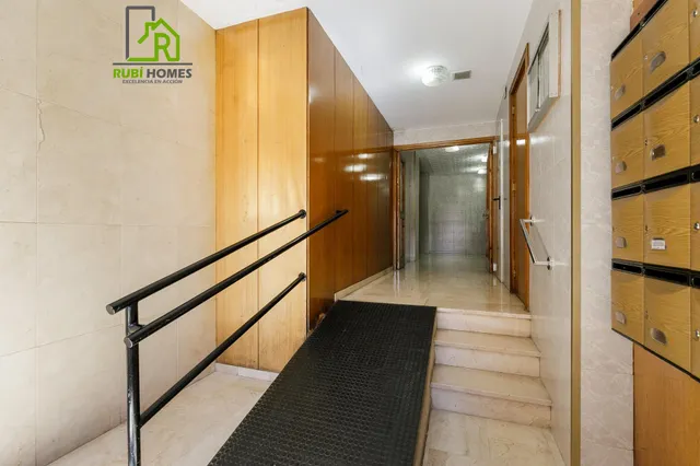 Piso con terraza y patio en Granada — 19