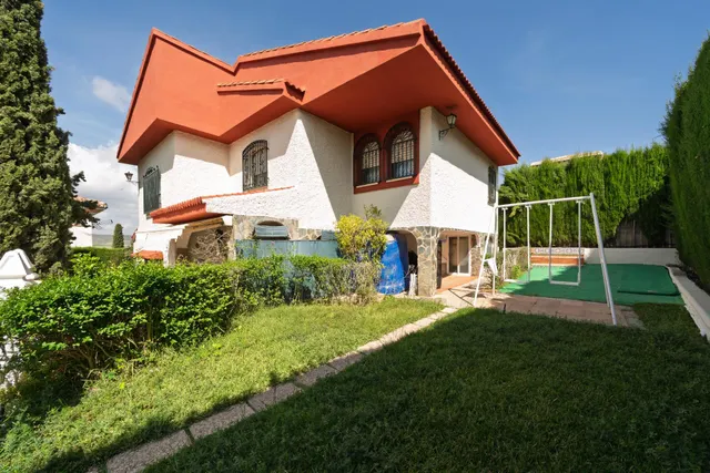 CHALET INDEPENDIENTE EN URBANIZACION EL PUNTAL PADUL. - foto 4