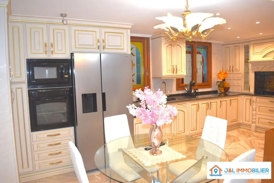 Apartamento 3 habitaciones 167m² en venta - Ciudad de Asís - Font-Calent - El Bacarot