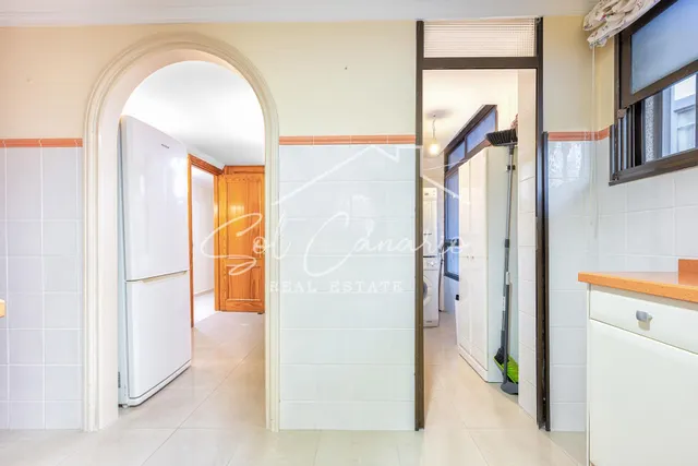 Exclusivo Piso en Primera Línea de Playa de Las Canteras con Vistas al Mar — 10