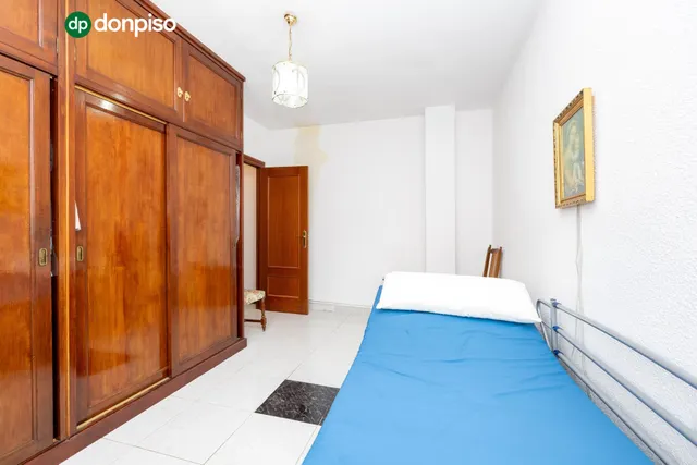 ✨ Piso de 3 dormitorios con terraza en el Zaidín – Espacio, comodidad y agradables vistas — 28