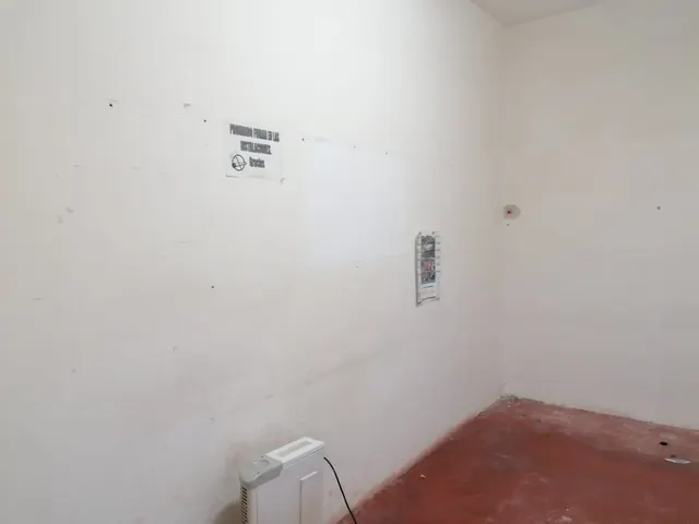 LOCAL COMERCIAL CONSTRUIDO EN NAVE DE 540 METROS CON LICENCIA DE APERTURA EN USO — 12