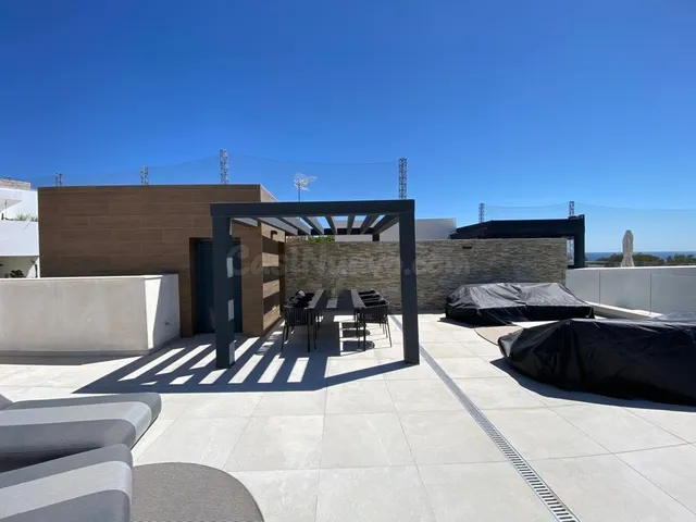 Ático con terrazas 143 m2 y dos plazas de aparcamiento - foto 3