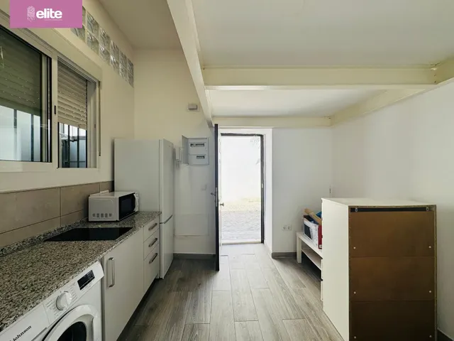 OPORTUNIDAD DE INVERSION ESTUPENDO APARTAMENTO EN EL CORAZON DE JEREZ — 3