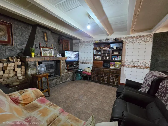 casa rodeada de zona verde — 19