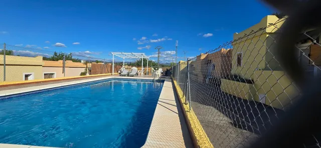 Chalet reformado en venta en Llíria, con piscina comunitaria — 13