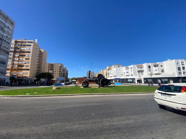 ¿NECESITAS ESPACIO? 4 DORMITORIOS, 2 BAÑOS Y TERRAZA EN LA ZONA DE EL CRISTO — 19