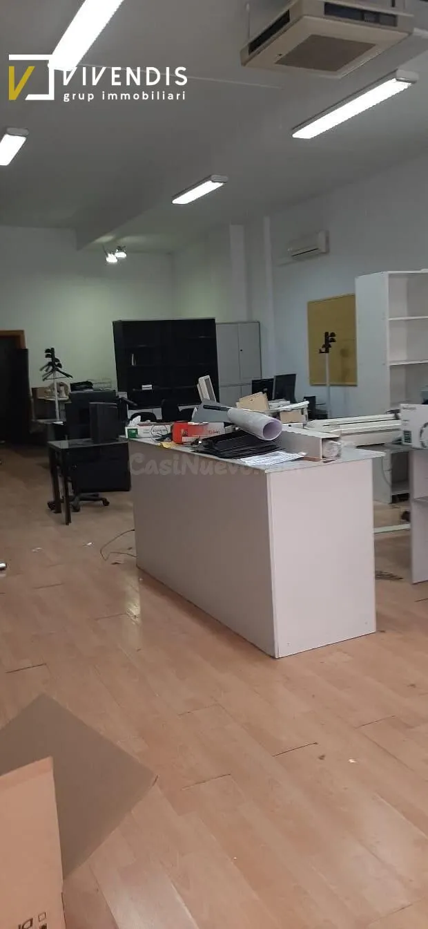 LOCAL COMERCIAL EN ALQUILER EN LLEIDA ZONA RECTORAT - foto 2