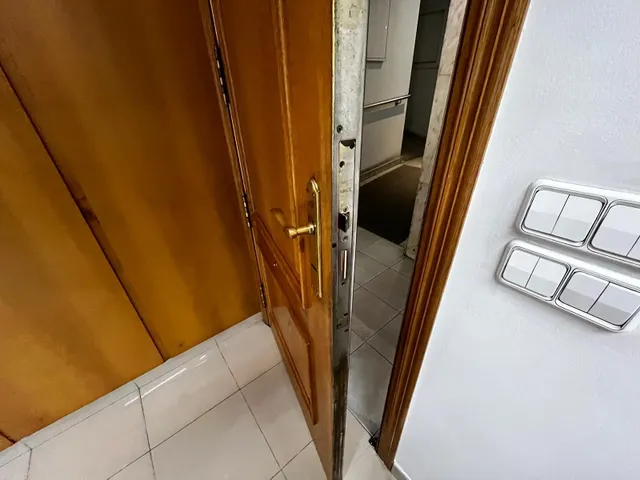 !!!!SE ALQUILA AMPLIA Y MUY BIEN UBICADA OFICINA¡¡¡¡ — 13