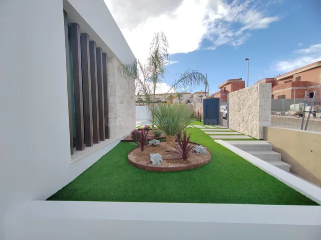 LLAVE EN MANO 2024 FANTASTICA VILLA INDEPENDIENTE EN CIUDAD  - foto 5