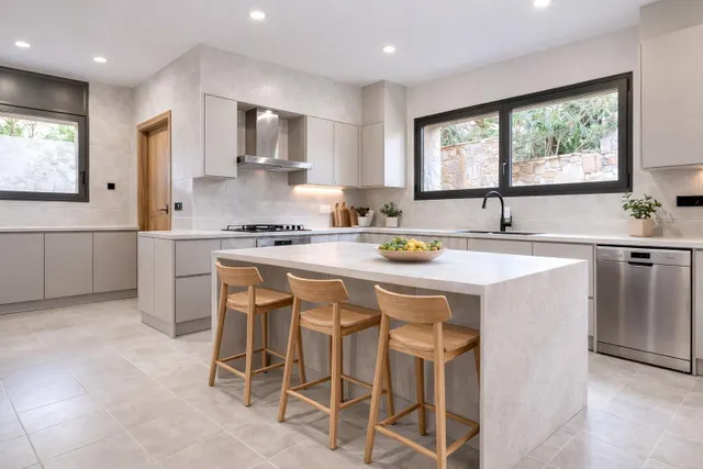 VILLA EN SA RIERA CON MÚLTIPLES POSIBILIDADES DECORATIVAS - foto 5