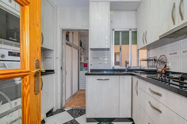 Elegante Piso en la Exclusiva Zona Iliberis de Atarfe — 13