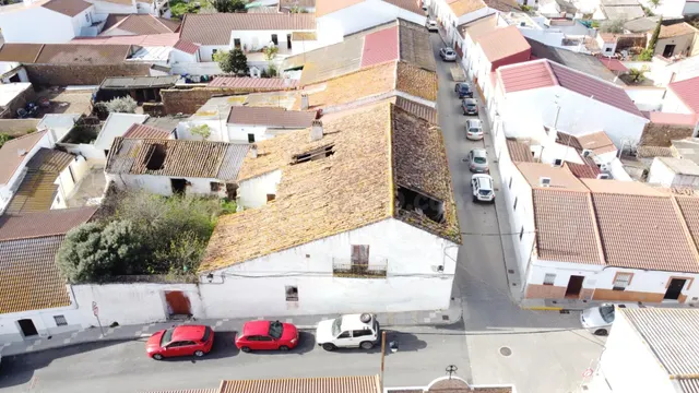 Casa para reformar en Alosno (Huelva) - foto 3