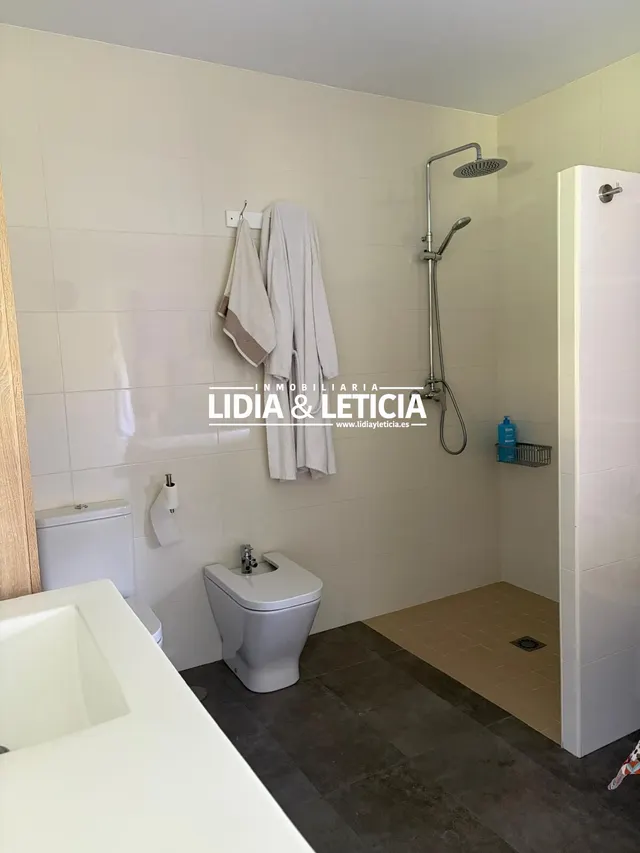 Fantástico Chalet en una sola planta — 29