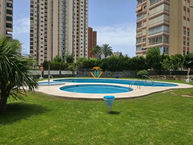 APARTAMENTO CON PARKING Y PISCINA CERCA DE PLAYA LEVANTE! — 3