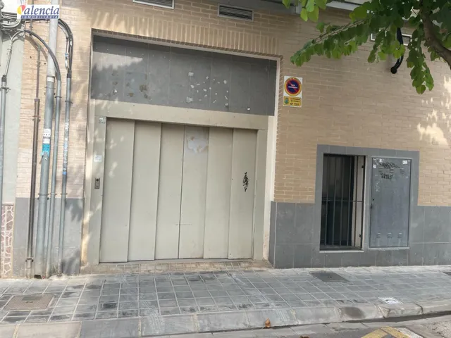 VENTA PLAZA DE GARAJE PEQUEÑA CON TRASTERO — 2