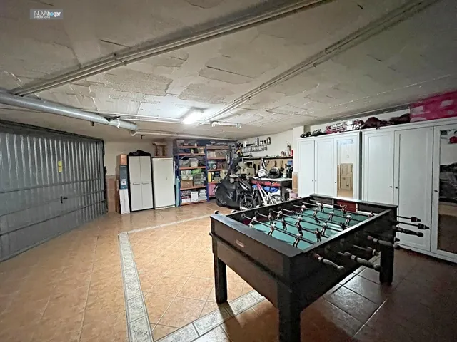 ADOSADO EN ESTACIÓN DE CÁRTAMA — 16