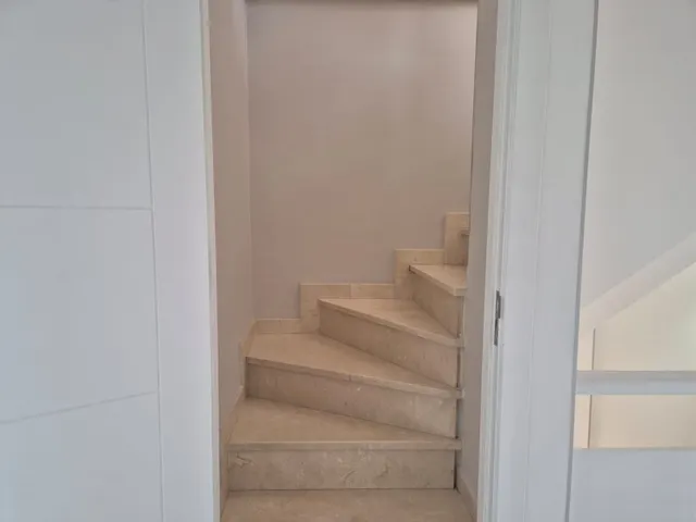 Piso 4 habitaciones 200m² en venta - Playa del Duque — 25