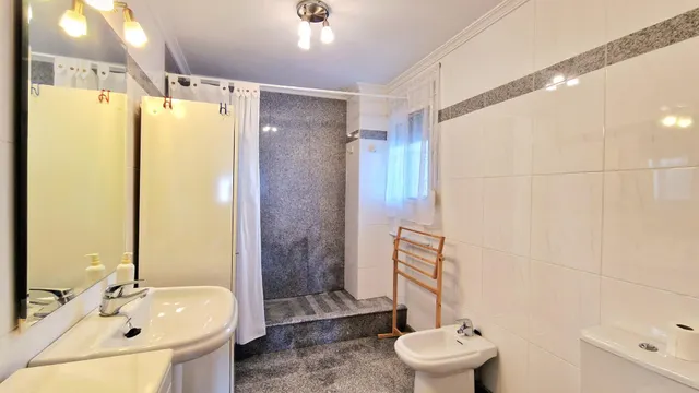 UNA VILLA CON UN SIN FIN DE POSIBLIDADES — 38