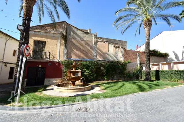¡EXCELENTE UBICACIÓN! CASA PARA REFORMAR CON TERRAZA Y BARBA - foto 5