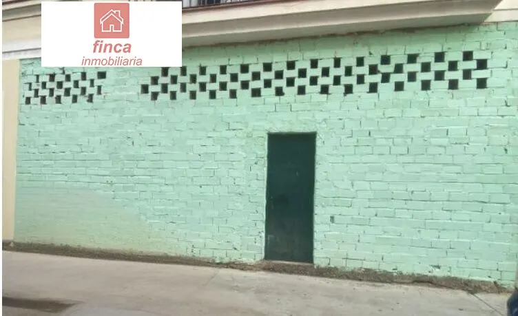 VENTA MONTIJO LOCAL COMERCIAL EN ZONA CENTRO, ZONA DE MUCHO PASO, AMPLIO Y DIAFANO