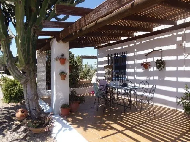 Cortijo Rural en venta de 5 habitaciones en Burjulú, Almería - foto 2