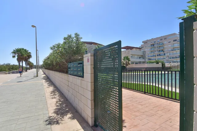 ALQUILER TEMPORAL EN LA PLAYA DEL PUIG — 40