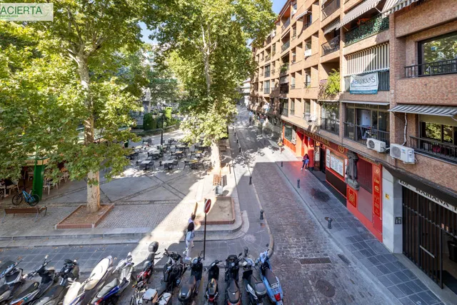 ✨ EXCLUSIVA VIVIENDA REFORMADA EN PLAZA MARIANA PINEDA — 11