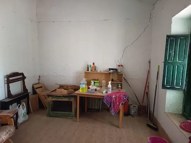 CASA PARA REFORMAR CON TERRENO — 14