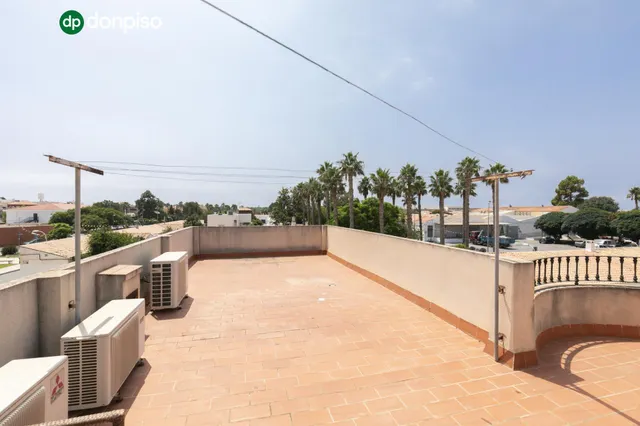 Espectacular casa con piscina a 15 minutos de la playa — 30
