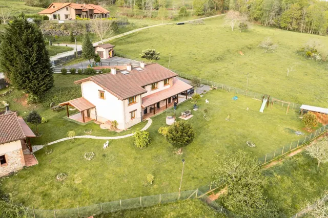 Chalet ApartamentosTurísticos Parres - foto 2
