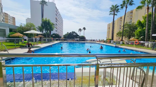 APARTAMENTO DE 2 DORMITORIOS A 100 MTS DE LA PLAYA EN BENALM - foto 2