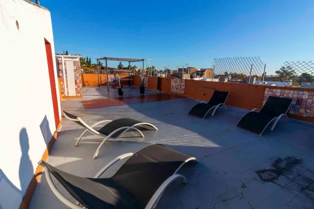 PISO CON ENCANTO EN EL CASCO ANTIGUO — 3