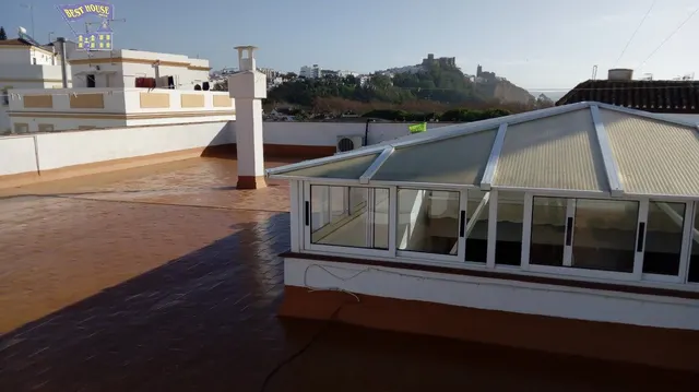 VENTA CASA EN ZONA CERCANA AL CENTRO — 2