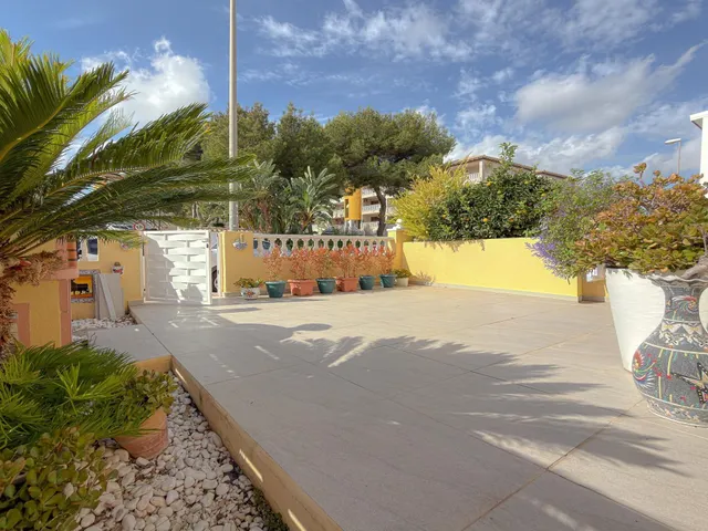 Magnifico chalet pareado totalmente reformado y con piscina comunitaria — 29