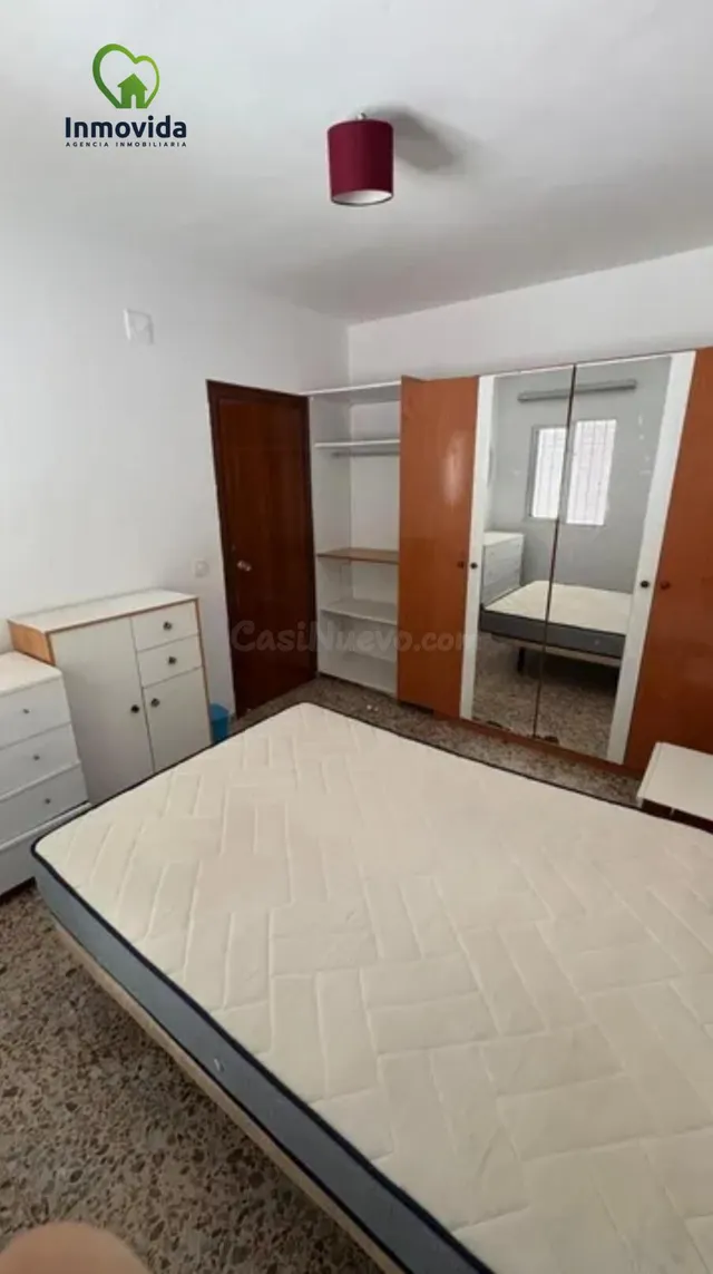 Atractivo Piso Reformado en Ollerías, Córdoba - Solo €128,000 — 2