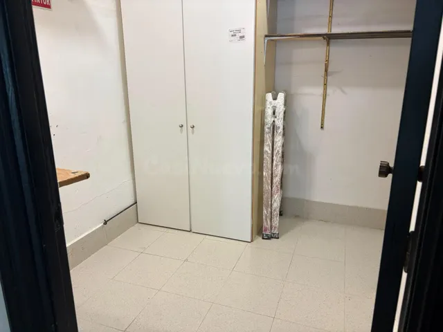 EXCELENTE LOCAL COMERCIAL JUNTO AL MERCADO DE ALAQUAS - foto 4