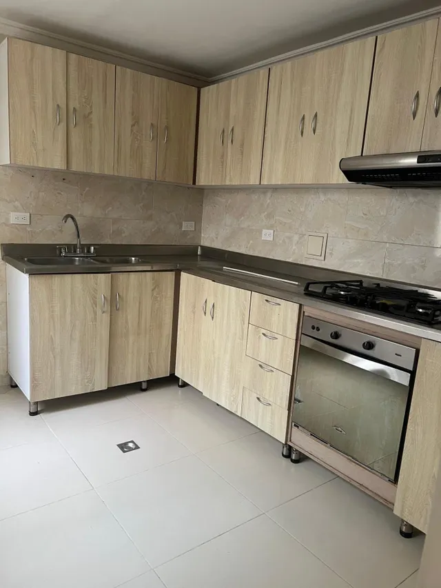 Casa 4 habitaciones 80m² en alquiler - Manga — 6