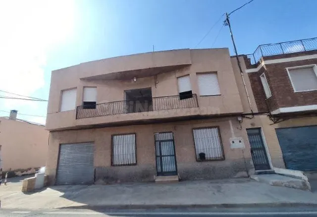 SE VENDE piso OKUPA en C Carretera Puente Tocinos 15 de Murc - foto 4
