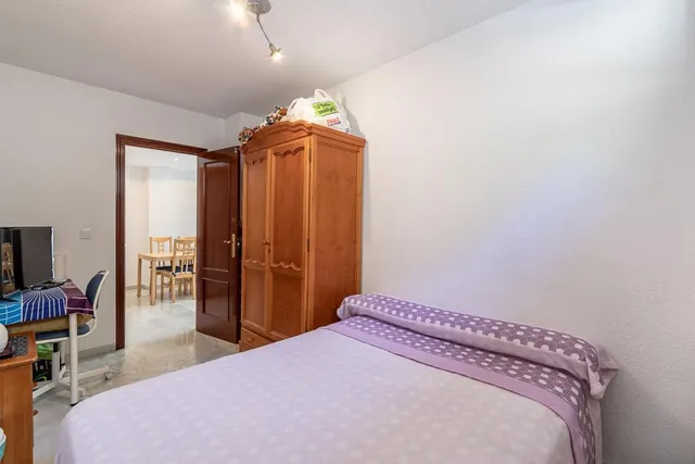 ¡¡Fantástico piso de 7 habitaciones en Bola de Oro!! — 6
