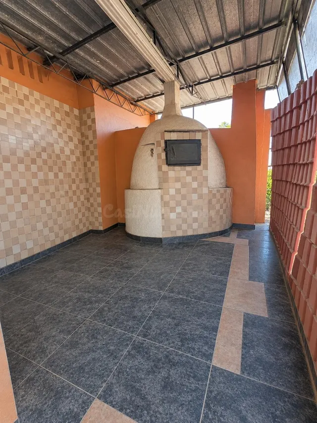 Chalet rústico con parcela de casi 650 metros — 20