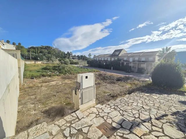 "Diseña tu futura vivienda" — 8